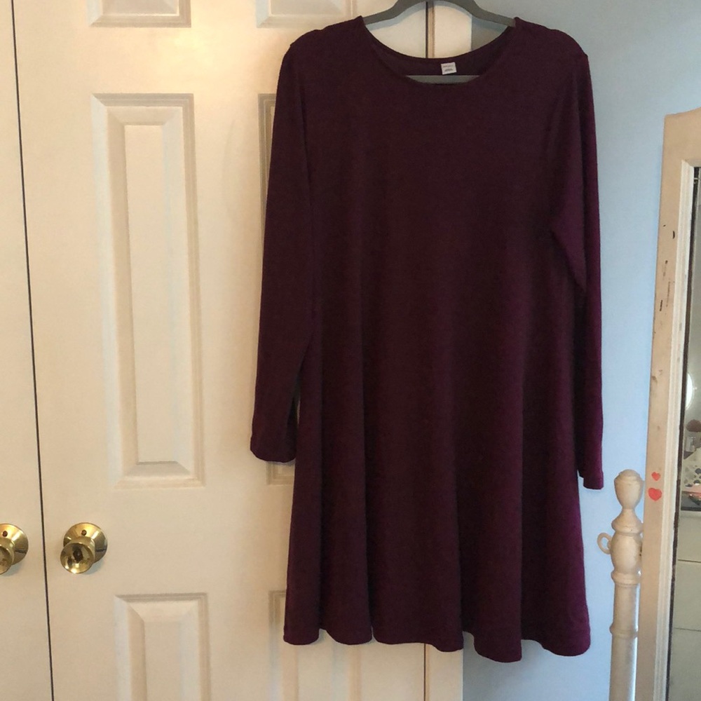 Long sleeve Old Navy dress.
